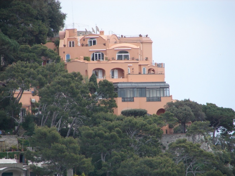 2008/03(March)/AroundTheWorld/Isle of Capri/800x600_meeting place for Eishenhower and Churchill in 1943.jpg